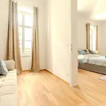 Deluxe Near The Center Διαμέρισμα Krems an der Donau