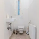 Deluxe Near The Center