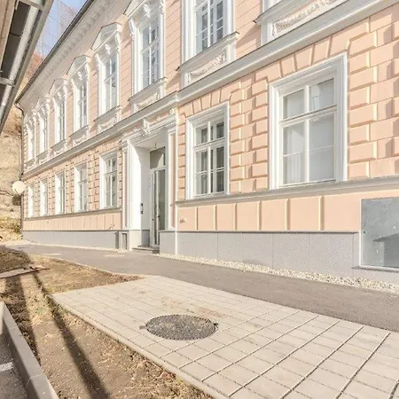 Deluxe Near The Center Кремс на Дунае