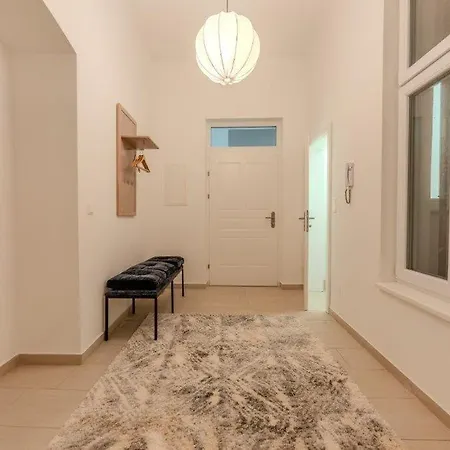 شقة Deluxe Near The Center كريمس ان دير دوناو