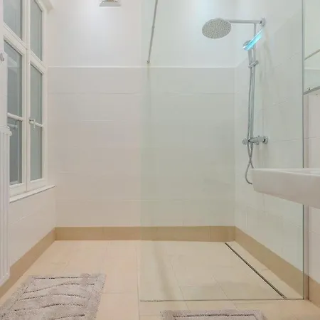 شقة Deluxe Near The Center كريمس ان دير دوناو