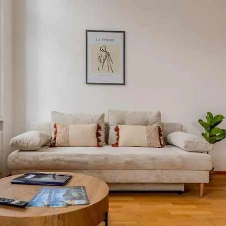 Apartment Deluxe Near The Center *