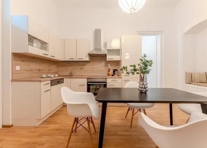 Deluxe Near The Center Кремс на Дунае