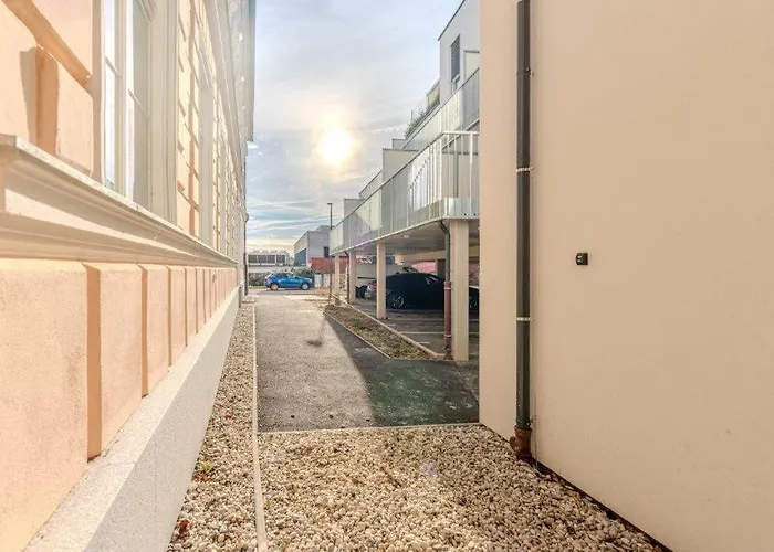 Deluxe Near The Center Lejlighed