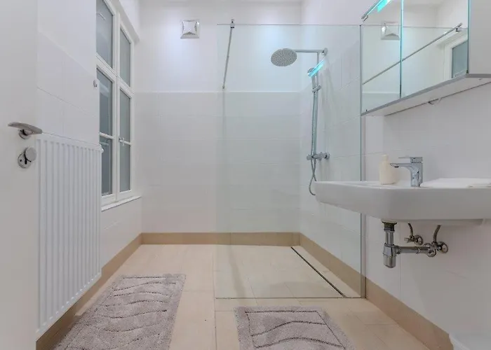 Deluxe Near The Center Апартаменты Кремс на Дунае