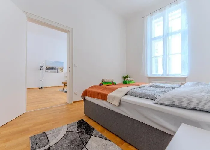 Deluxe Near The Center Апартаменты Кремс на Дунае