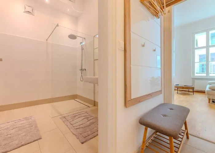 Deluxe Near The Center *