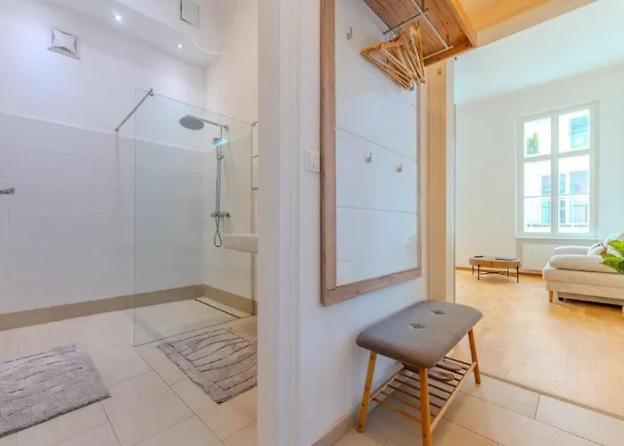 Апартаменты Deluxe Near The Center Кремс на Дунае